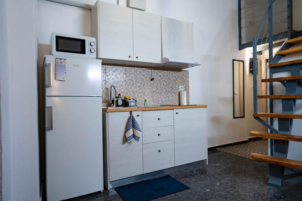 Loftliving 1 By Αττικο Νοσοκομειο Lägenhet Aten Exteriör bild